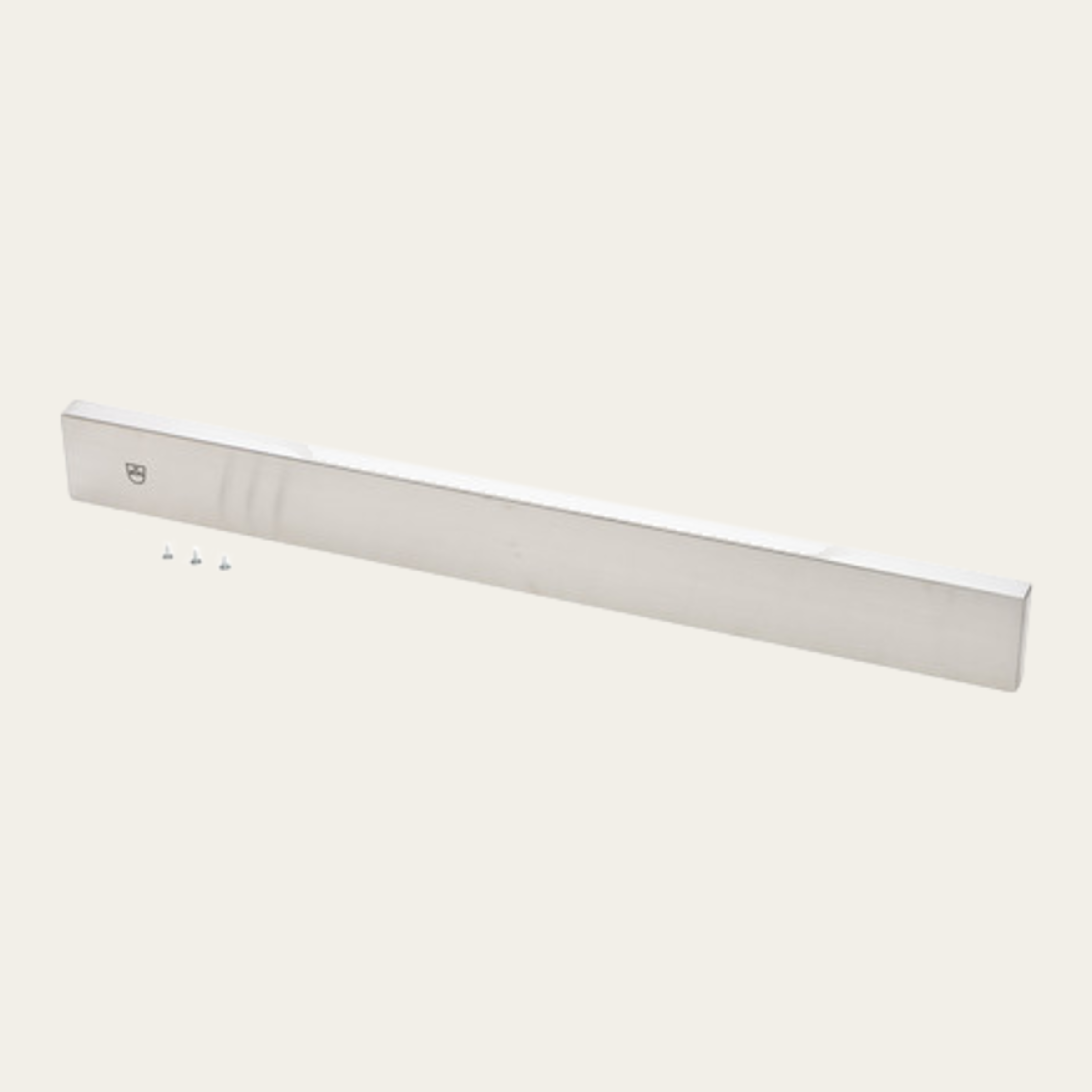 Front strip Width 55cm, Height 6cm, Chrome