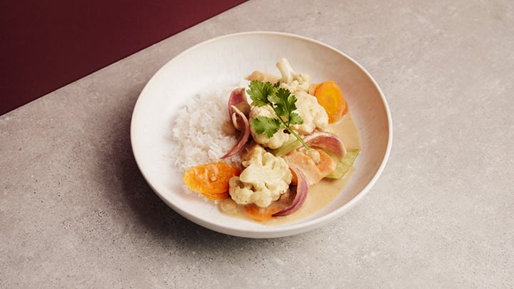 Yellow curry with rice