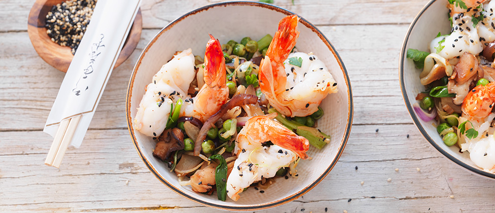 Gebratenes Wokgemüse mit Shrimps