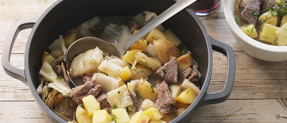 Lamb and white cabbage stew
