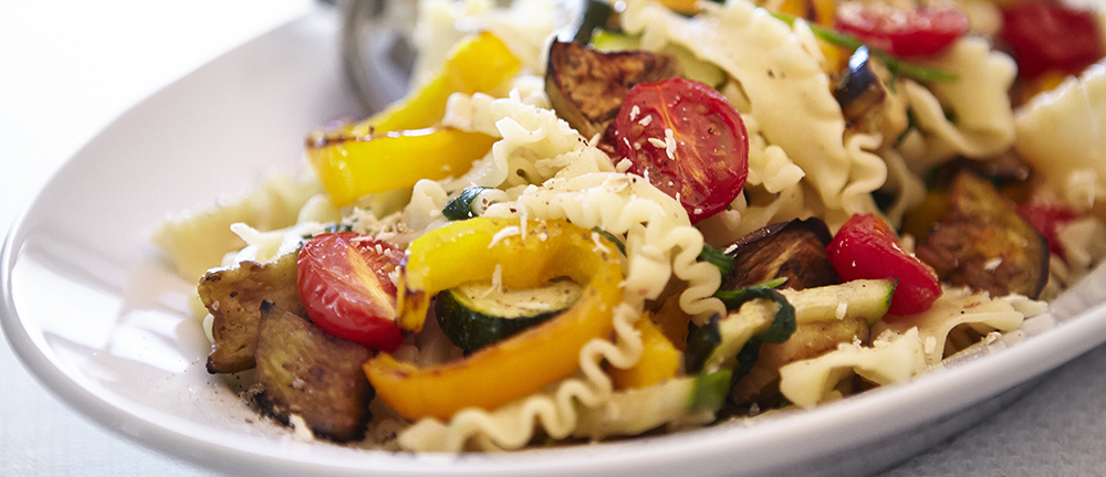 Grilled vegetables with noodles