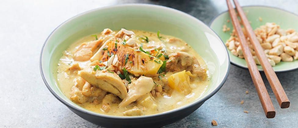 Poulet-Curry mit Ananas und Zitronenreis