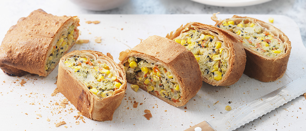 Strudel di verdura con salsa al crescione