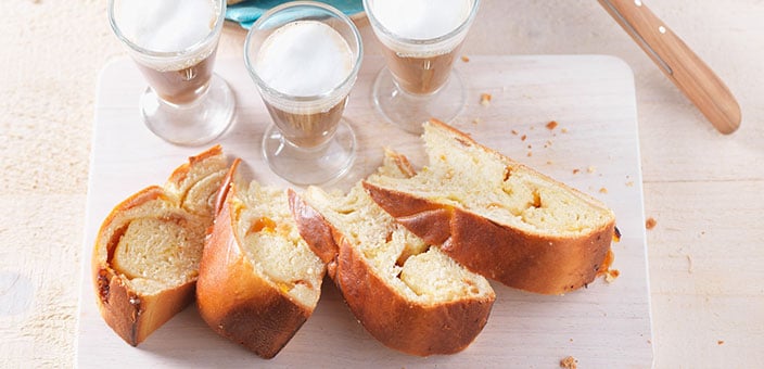 Brioche fourrée à la crème vanille