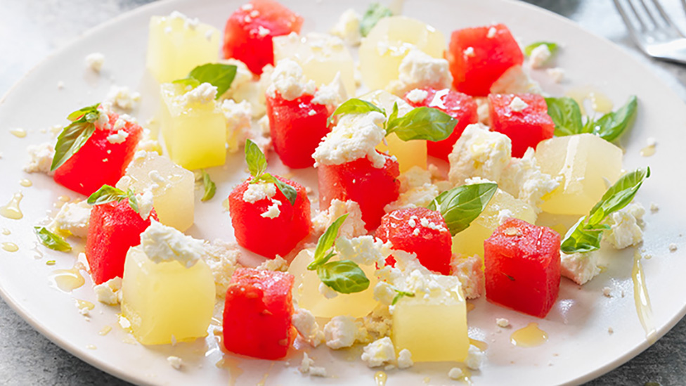 Melon à la feta et au basilic