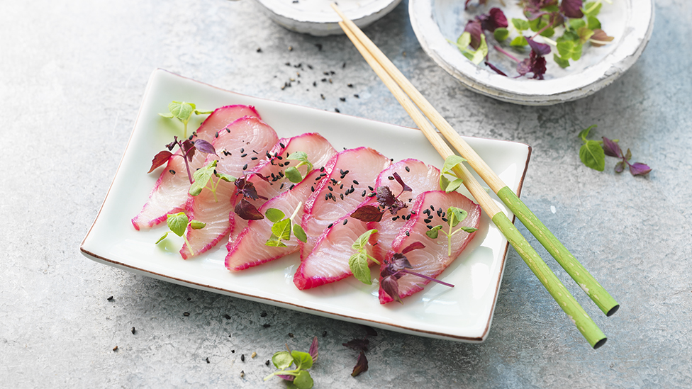 Pickled king mackerel with beetroot